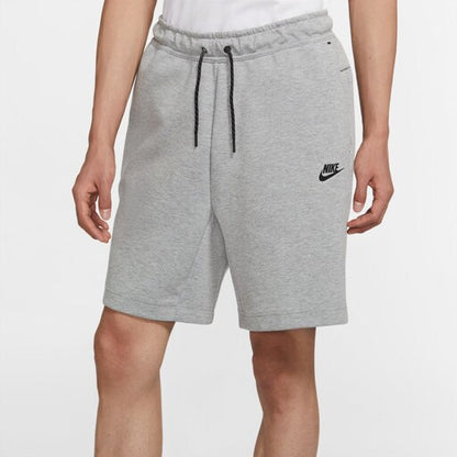 NIKE - Tech Fleece grå shorts