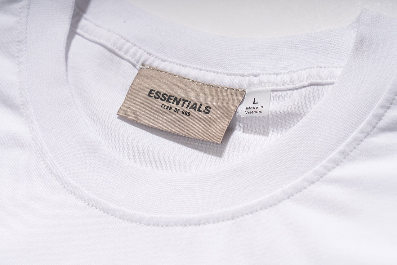 NIKE - Fear of God Essentials Bear - Hvit