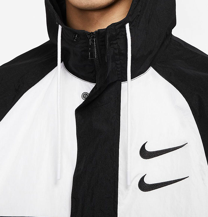 NIKE - NSV Swoosh Windrunner - Sort/Hvit