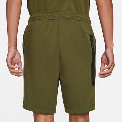 NIKE - Tech Fleece grønn shorts