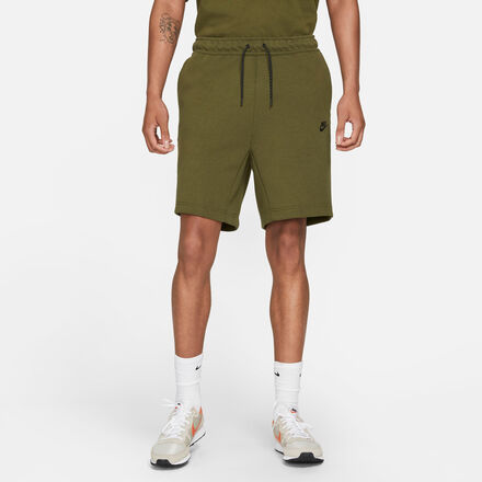 NIKE - Tech Fleece grønn shorts